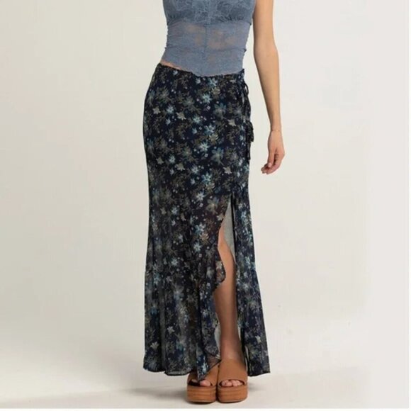 Free People Femme Edge Maxi Skirt Indigo Blue Floral Size 6 - Picture 3 of 10